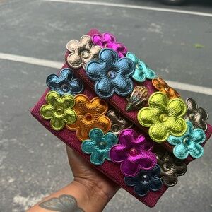 MEDIUM DAISY KENSINGTON BAG